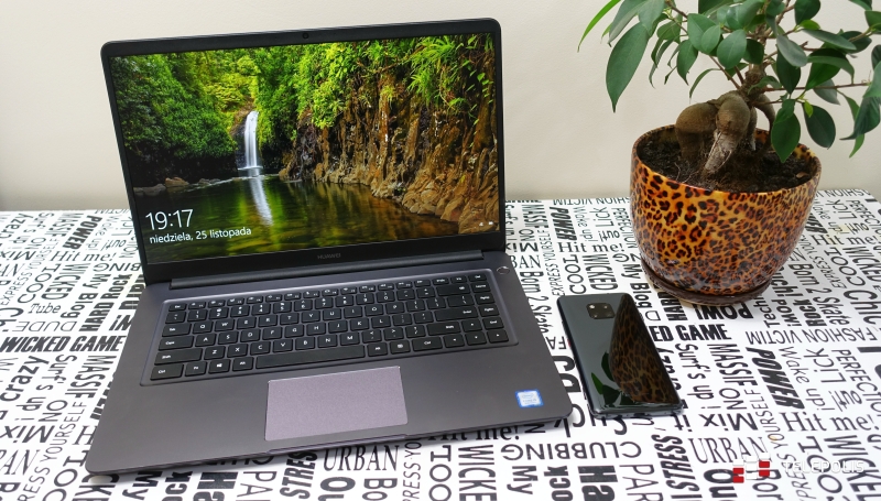 Test laptopa Huawei Matebook D. Sprzęt dla Kowalskiego sprawdza się w swojej roli
