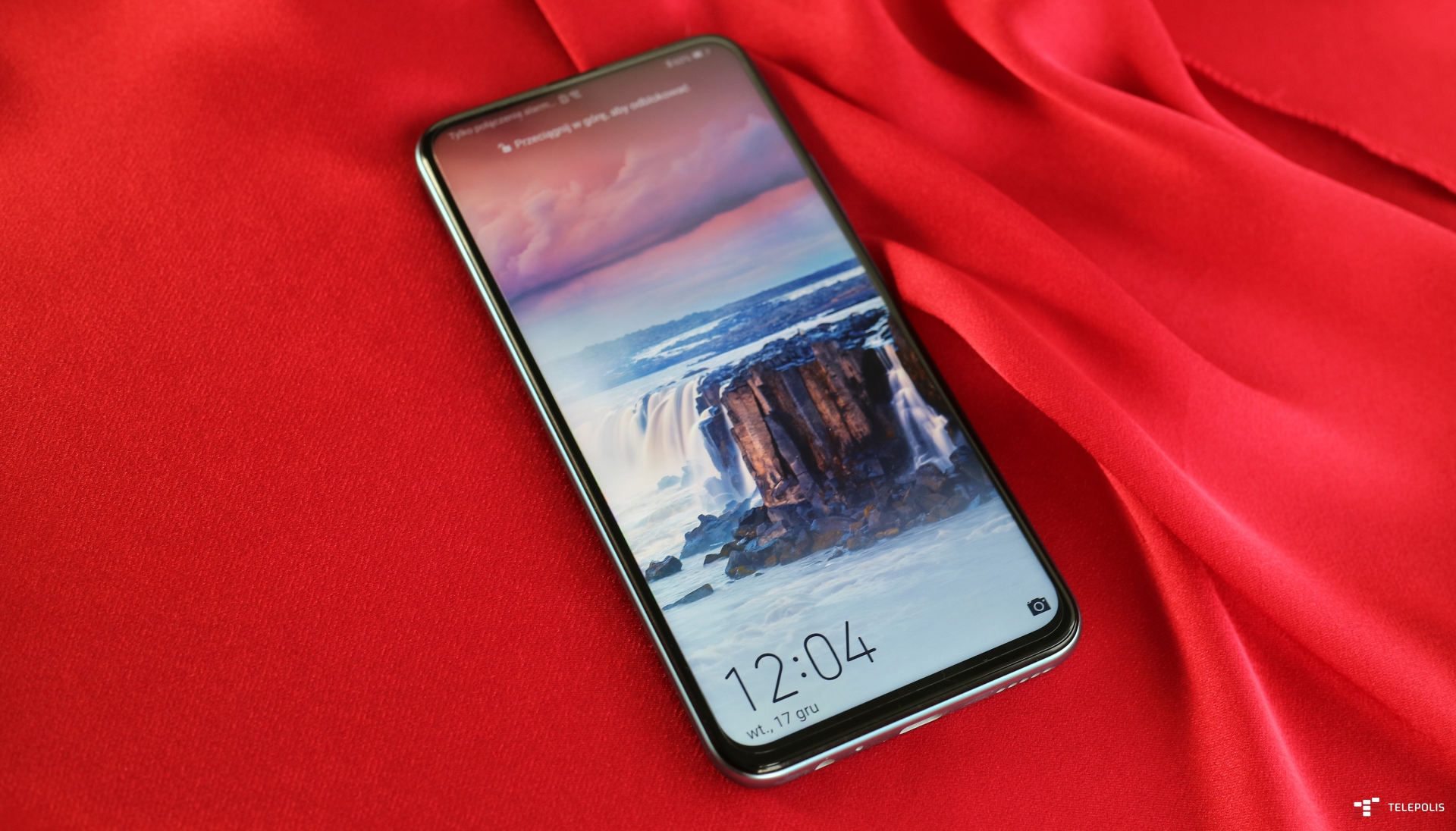 Huawei P Smart Pro - piękna obudowa i wysuwany aparat w przystępnej cenie