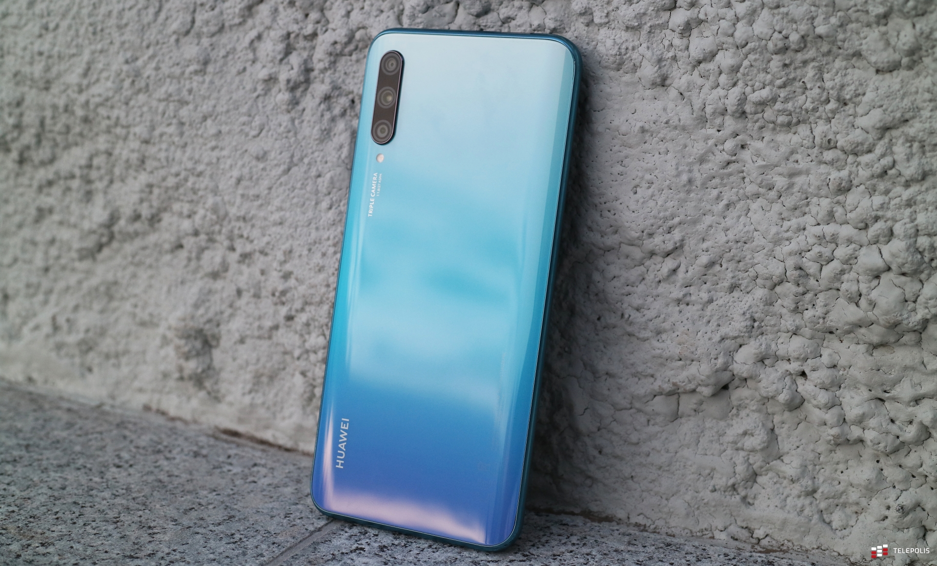 Huawei P Smart Pro - piękna obudowa i wysuwany aparat w przystępnej cenie