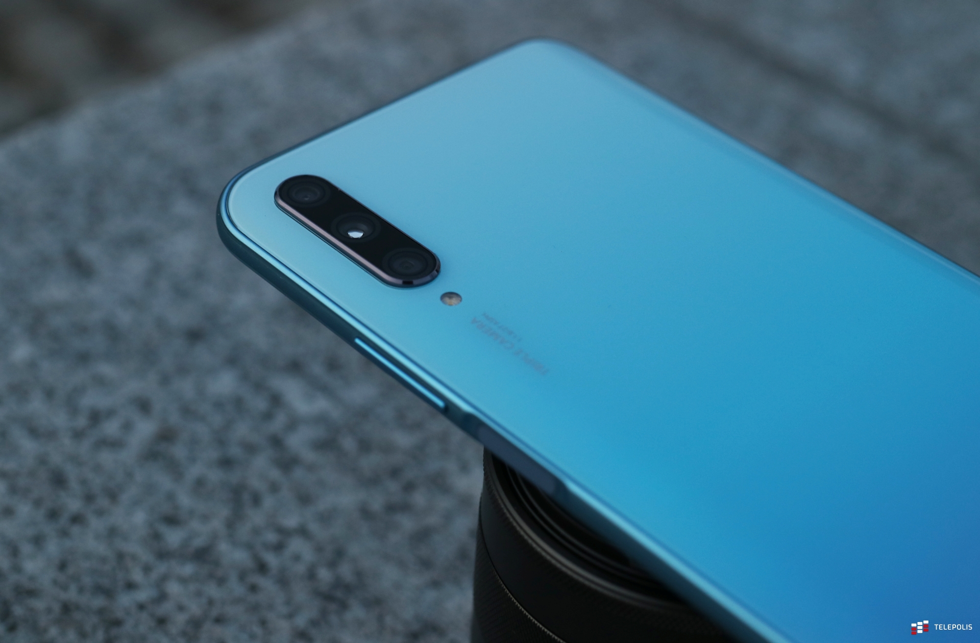 Huawei P Smart Pro - piękna obudowa i wysuwany aparat w przystępnej cenie