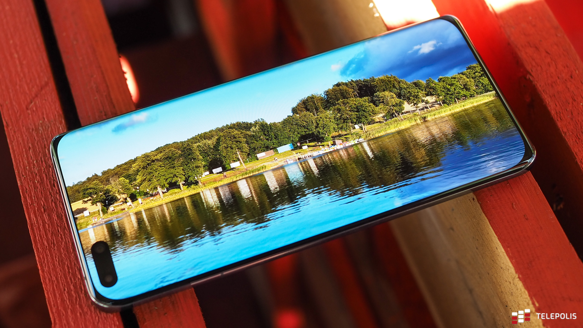 Huawei P40 Pro+ - cyfrowy aparat fotograficzny z funkcją smartfonu