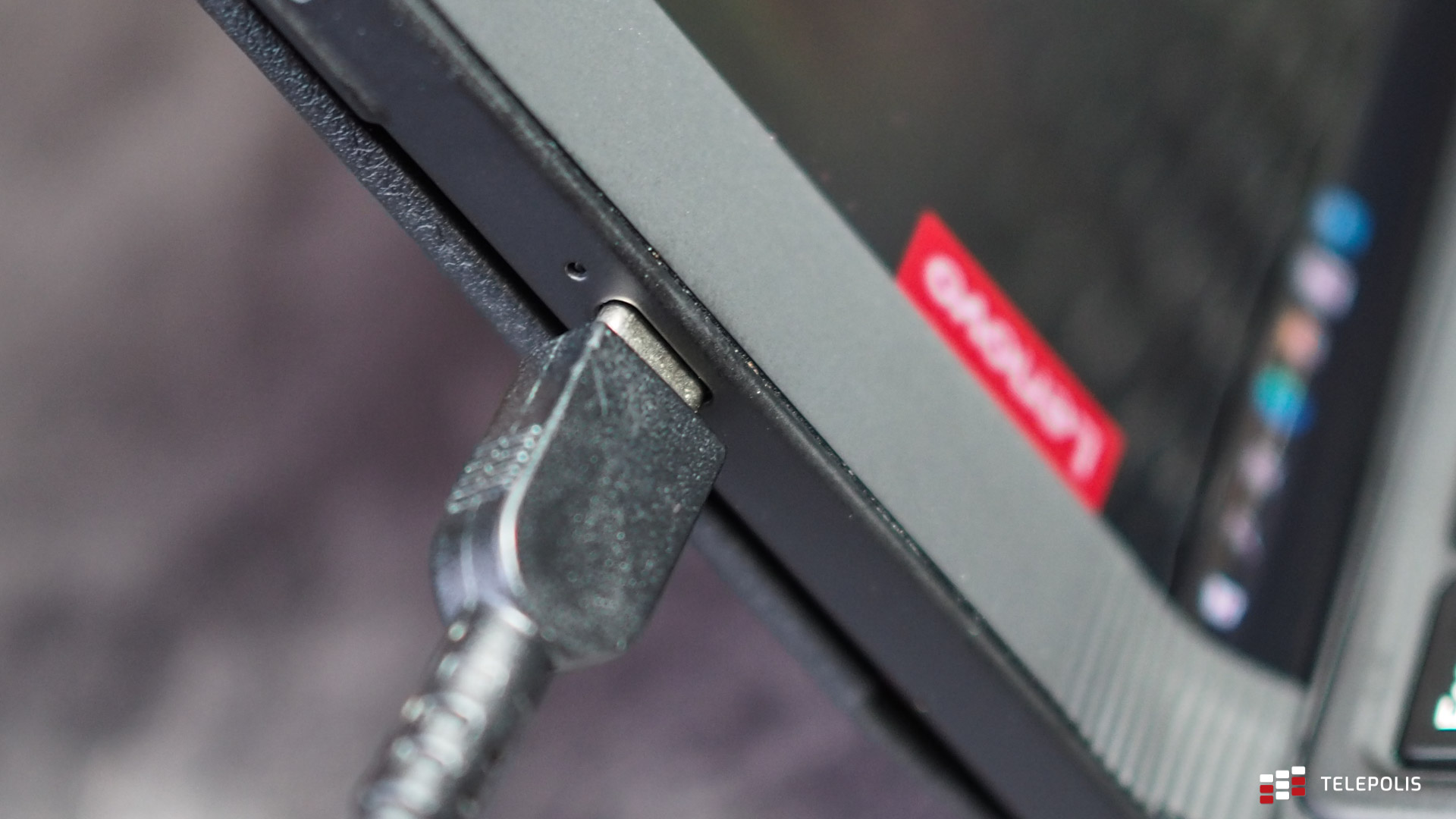 Lenovo ThinkPad X1 Fold – mały laptop, który daje mnóstwo funu