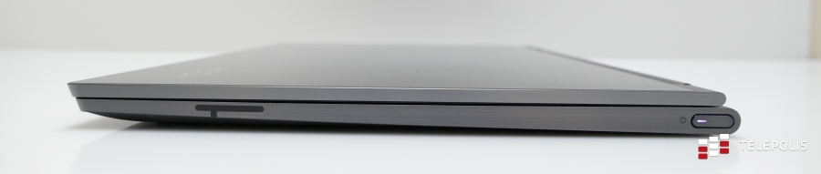 Test Lenovo Yoga C930 - piękny laptop w kobiecych rękach