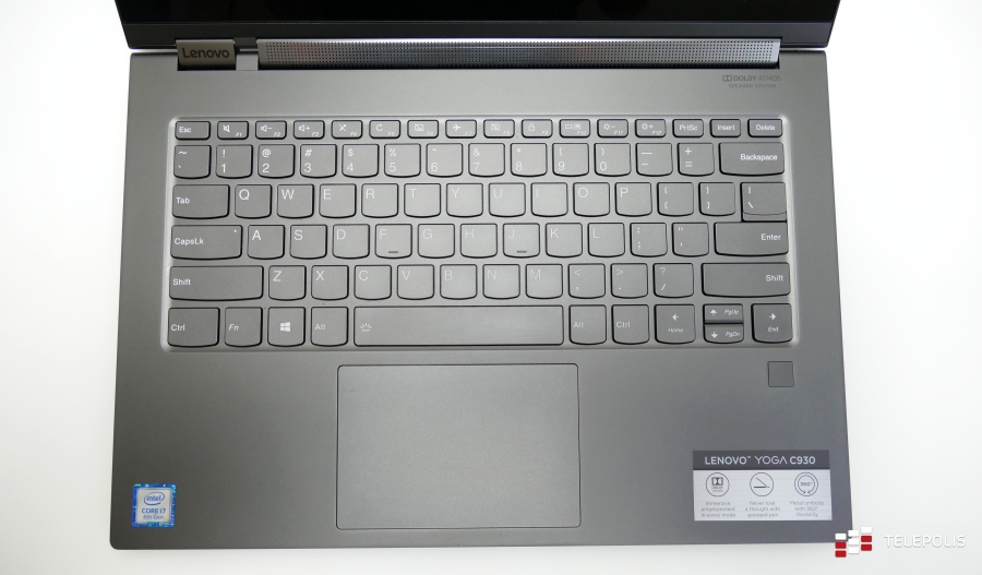 Test Lenovo Yoga C930 - piękny laptop w kobiecych rękach