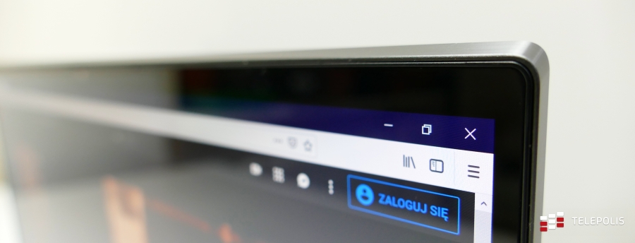Test Lenovo Yoga C930 - piękny laptop w kobiecych rękach