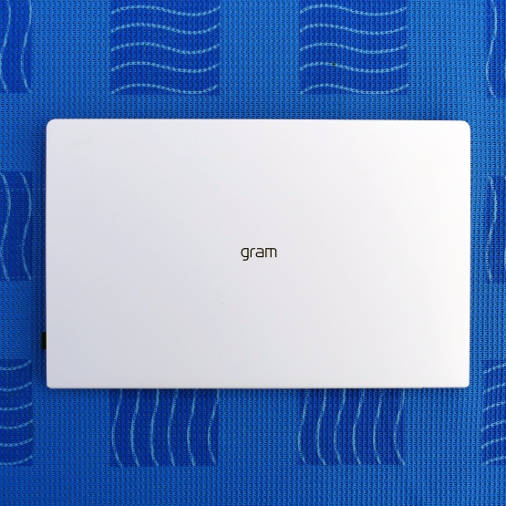 Test laptopa LG Gram 15 - czy lekki może więcej?