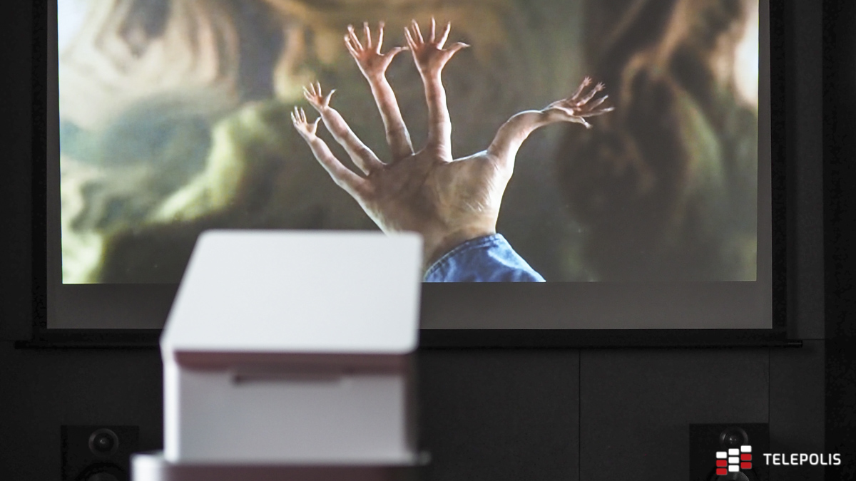 LG HU80KSW Laser 4K - nietypowy projektor ze świetną jakością obrazu