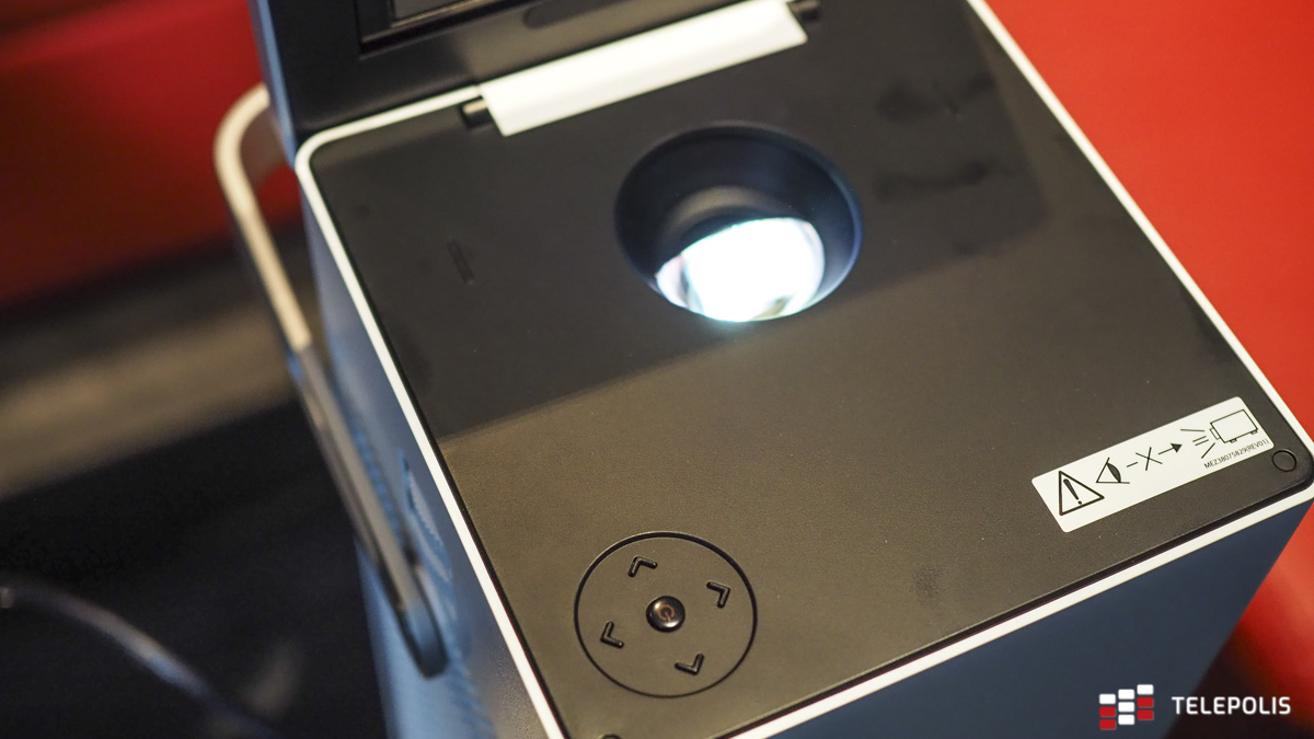 LG HU80KSW Laser 4K - nietypowy projektor ze świetną jakością obrazu