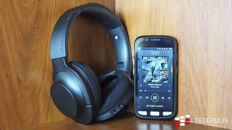 Test telefonu Maxcom MS459 Harmony. Zdalne zarządzanie i stacja dokująco-ładująca w komplecie