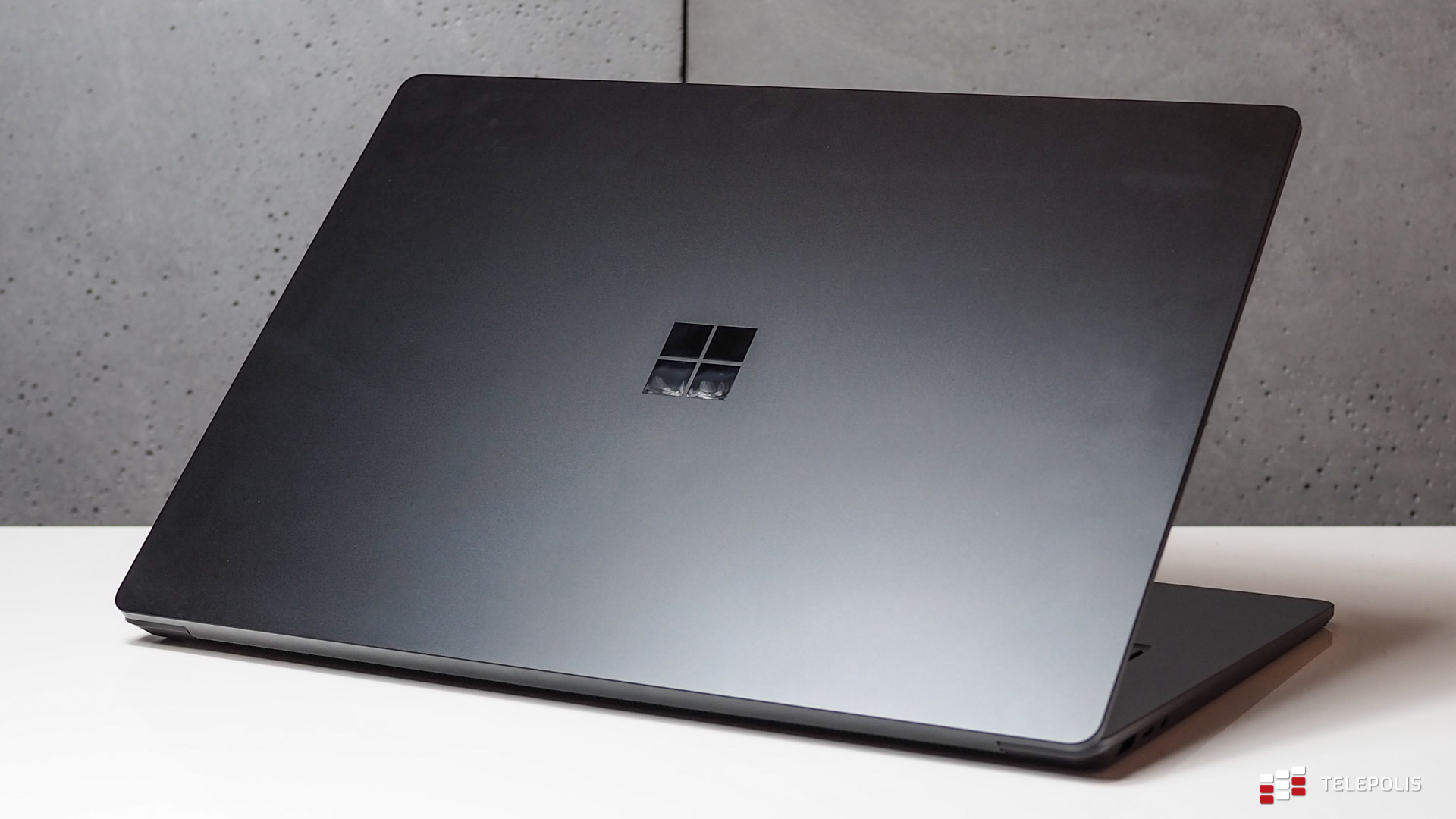 Microsoft Surface Laptop 4 15" – stylowy komputer do pracy, nauki i multimediów
