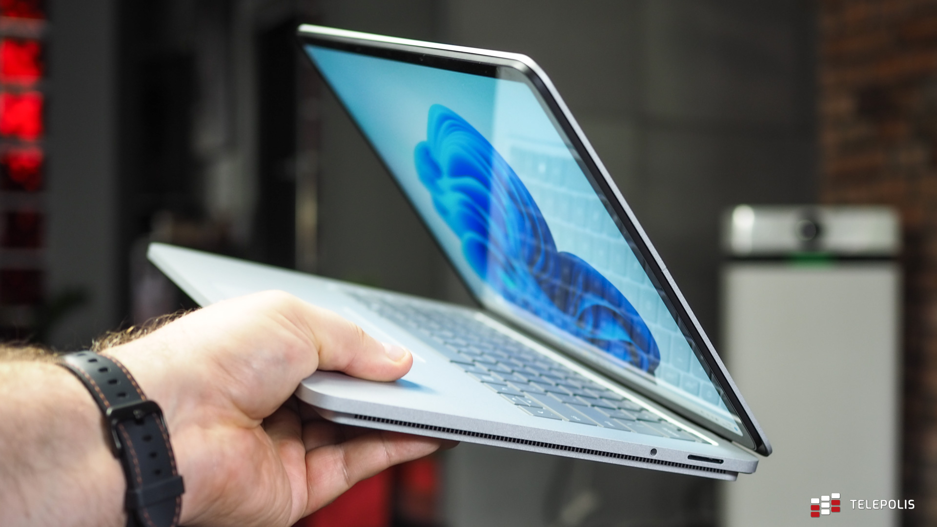 Microsoft stworzył laptop niemal doskonały. Można się zakochać