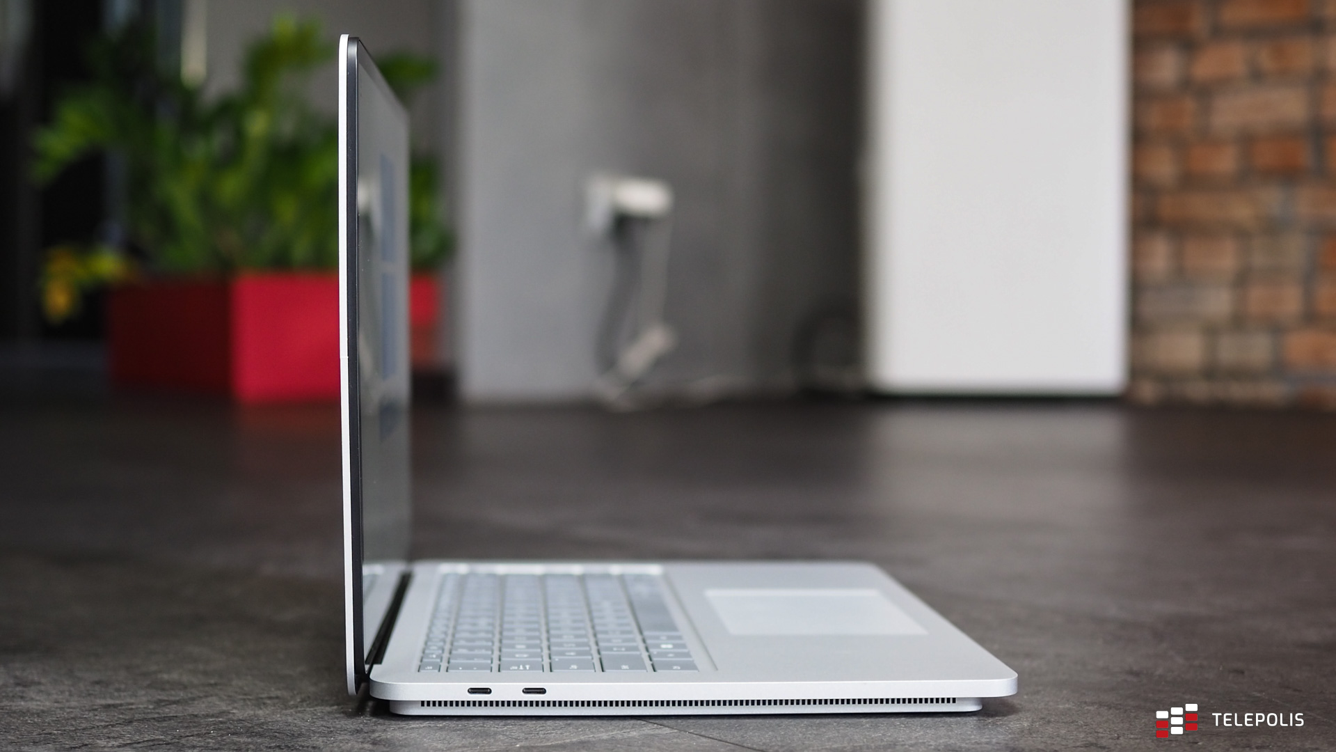 Microsoft stworzył laptop niemal doskonały. Można się zakochać