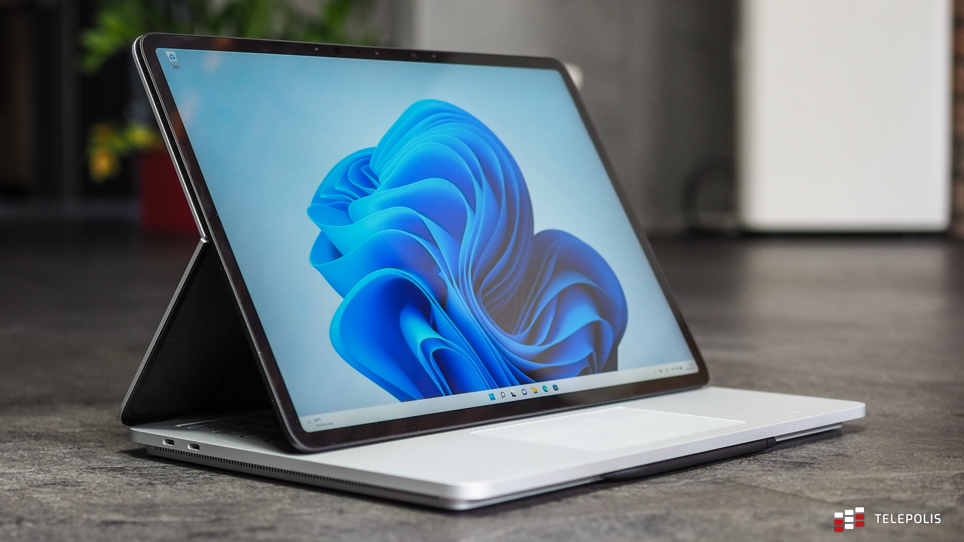 Microsoft stworzył laptop niemal doskonały. Można się zakochać