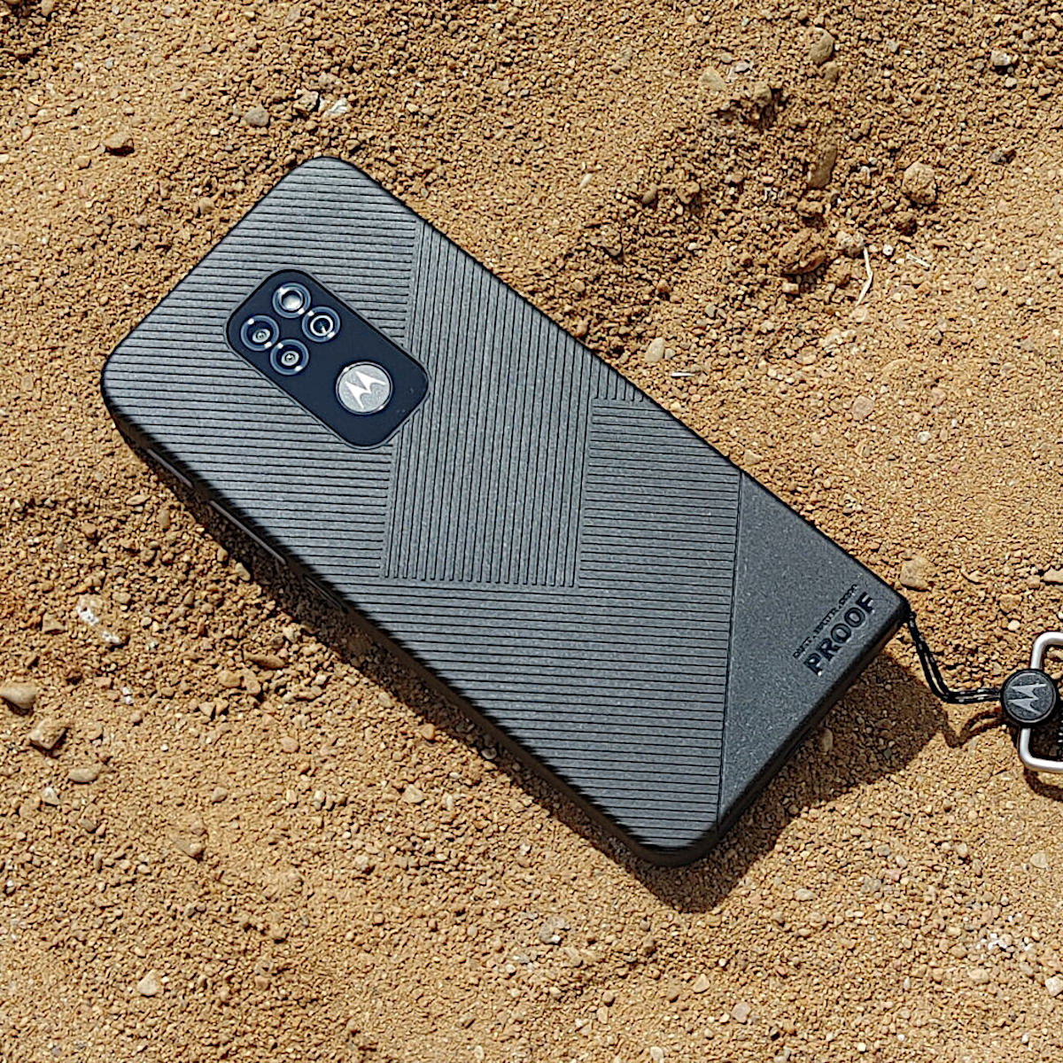 Motorola Defy – powrót wzmocnionego telefonu do zadań specjalnych. Czy udany?