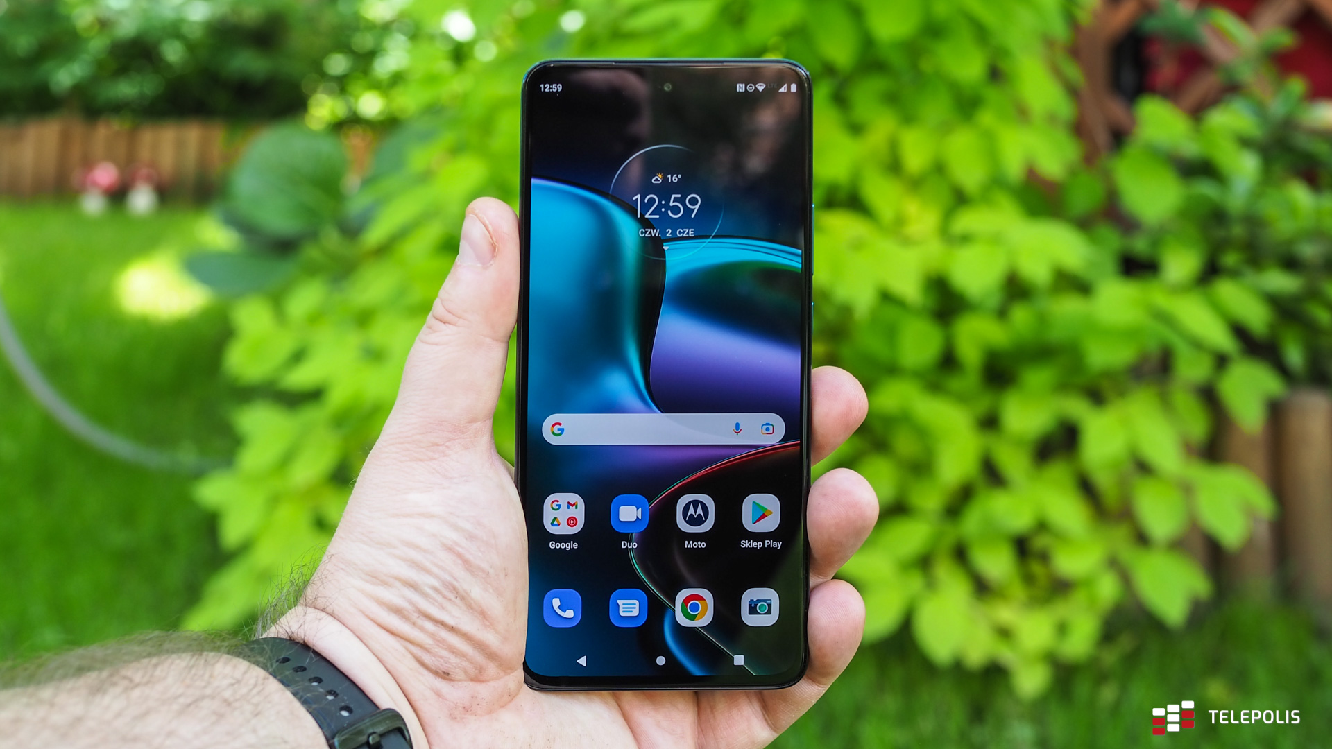 Motorola Edge 30 – smukły i lekki telefon o świetnym wyposażeniu