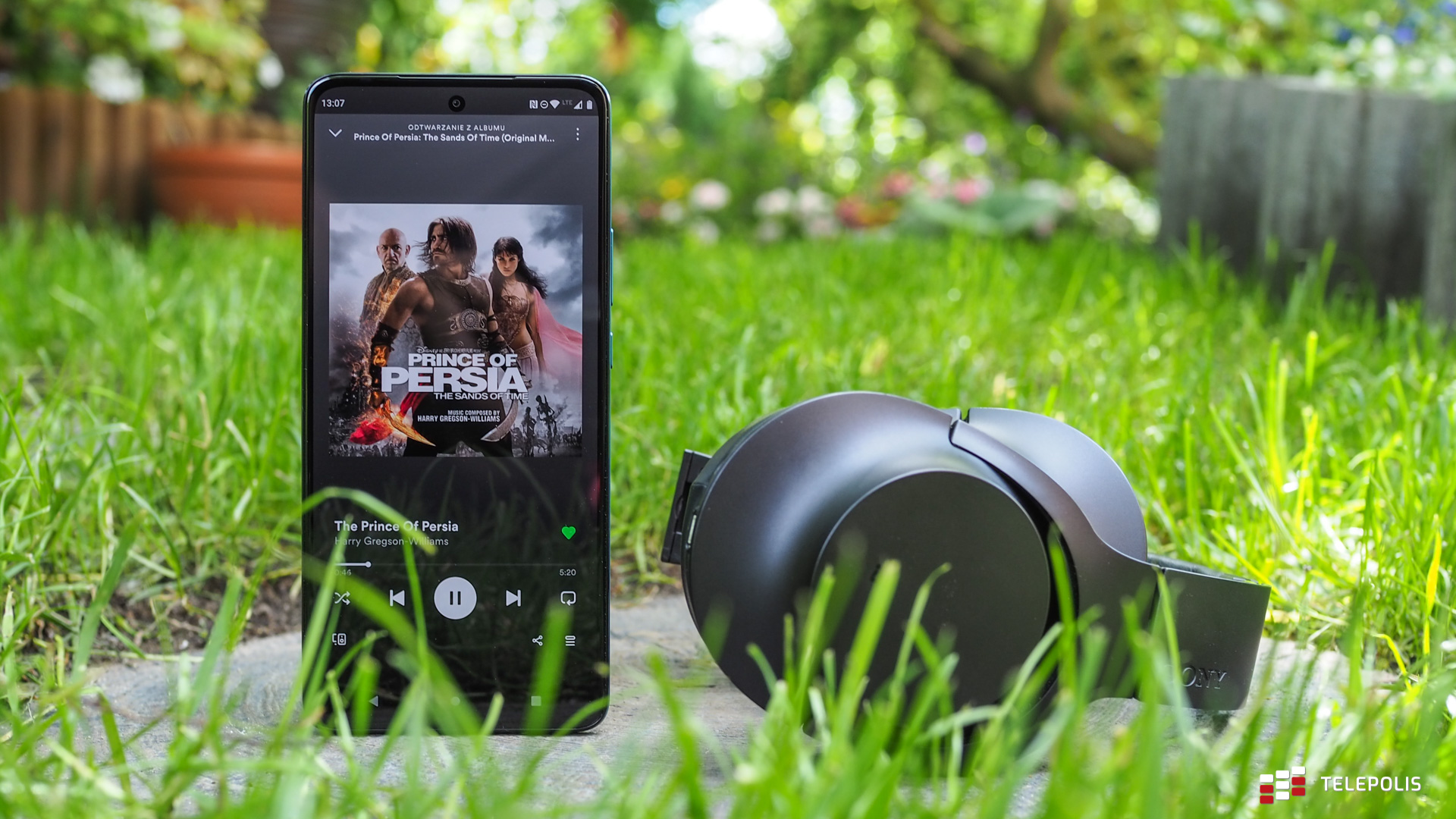 Motorola Edge 30 – smukły i lekki telefon o świetnym wyposażeniu