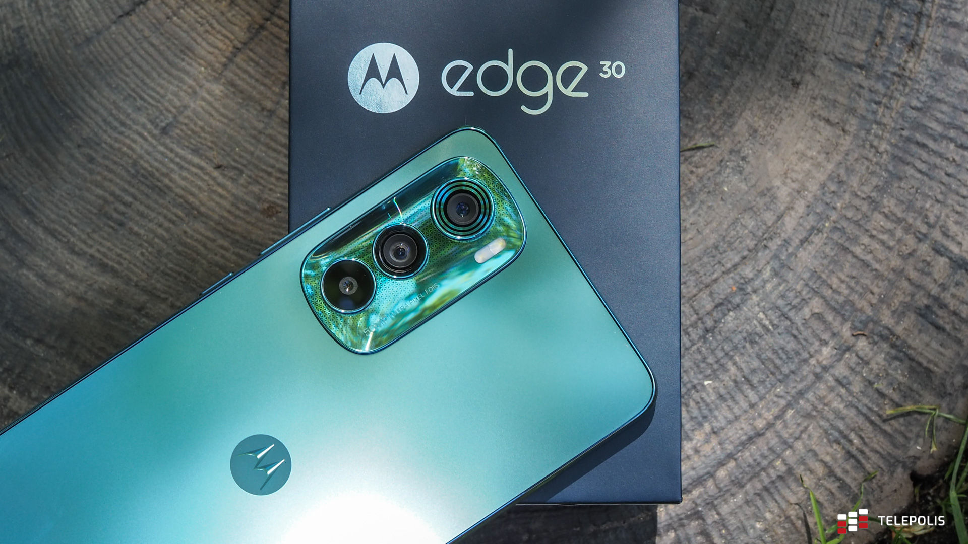 Motorola Edge 30 – smukły i lekki telefon o świetnym wyposażeniu