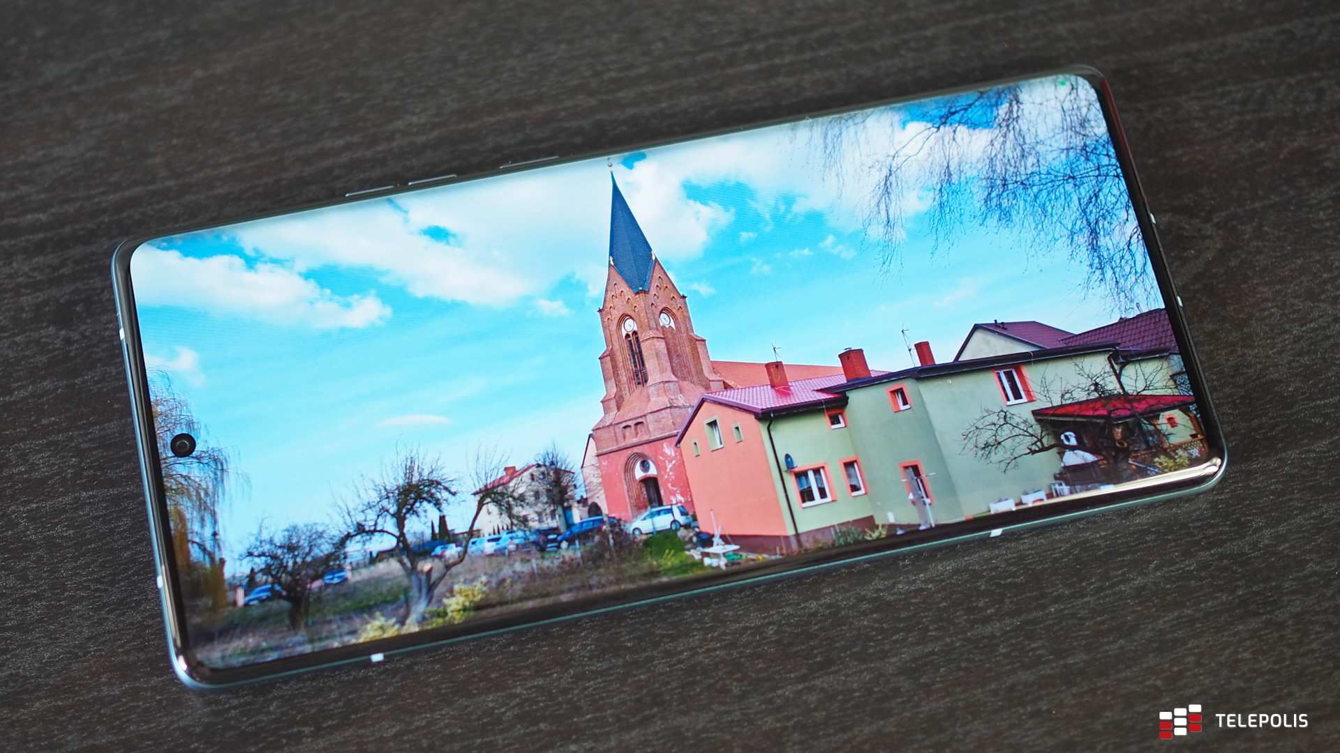 Motorola wie, jak robić flagowce. Test telefonu Edge 40 Pro