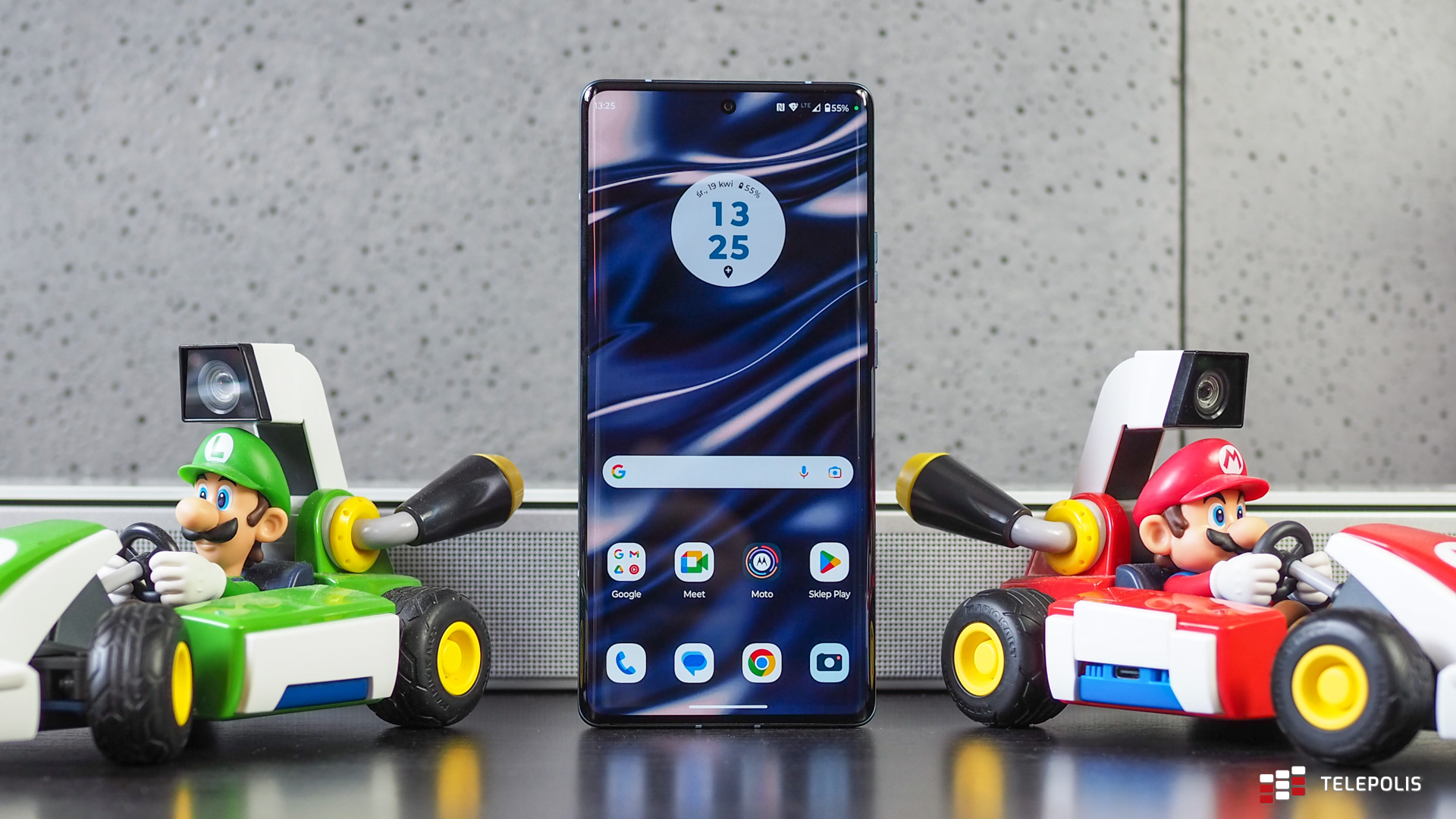 Motorola wie, jak robić flagowce. Test telefonu Edge 40 Pro