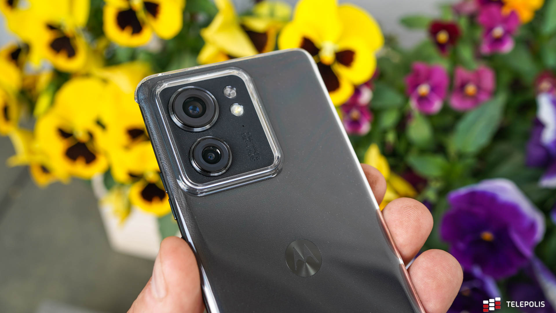 Motorola Edge 40 – mały smartfon o wielkim wnętrzu (test)