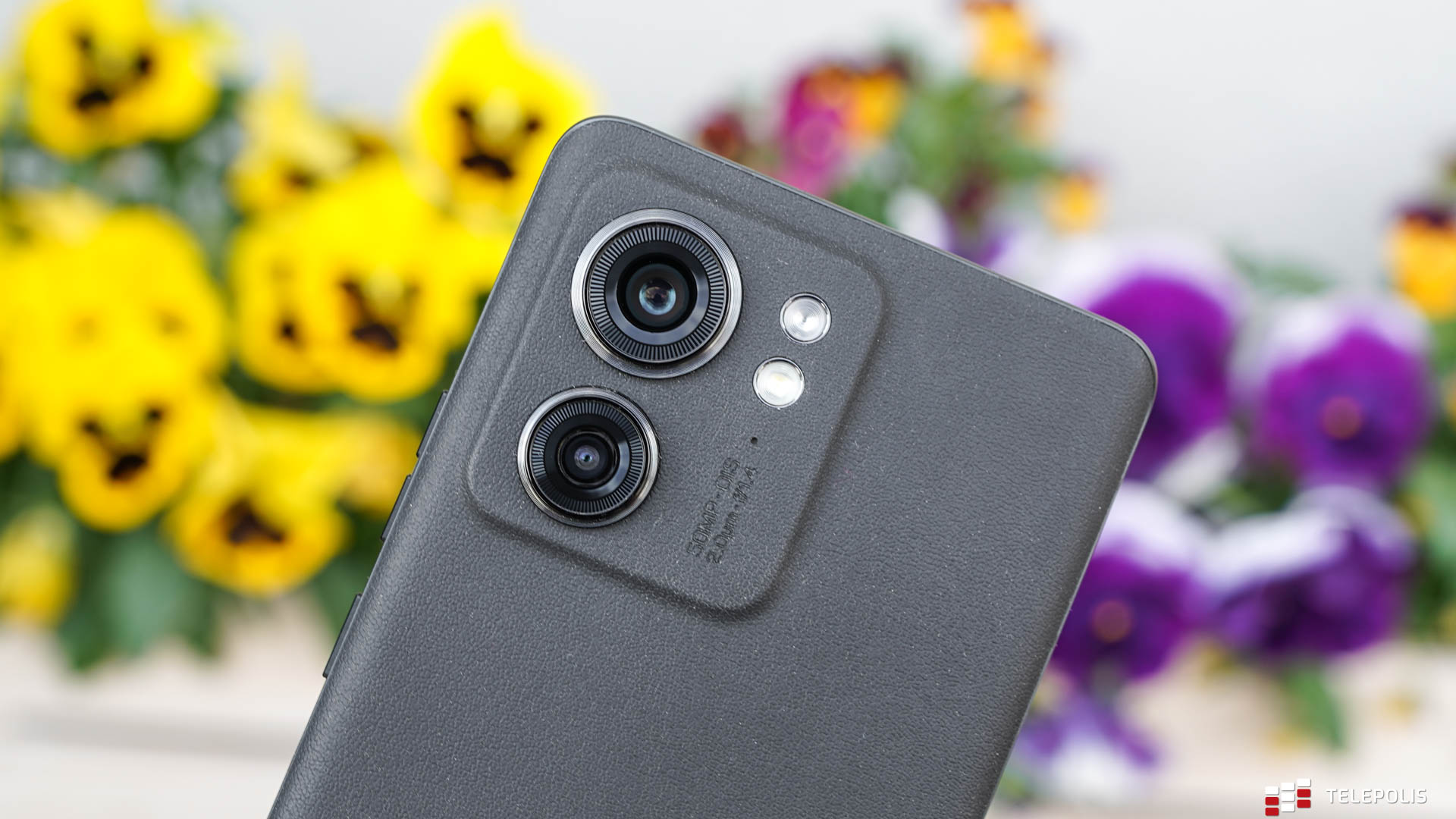 Motorola Edge 40 – mały smartfon o wielkim wnętrzu (test)