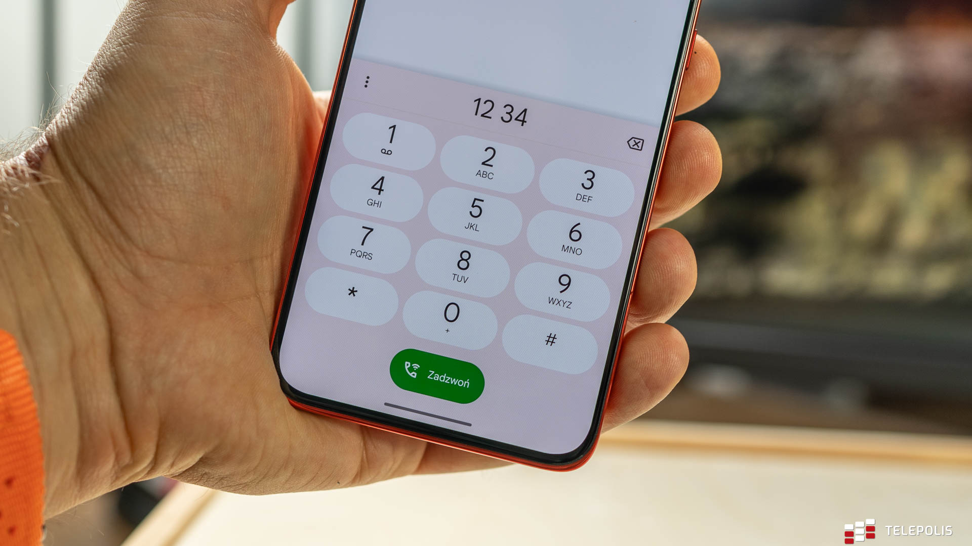 Motorola Edge 50 Neo – przyciąga wyglądem, ale czy zatrzyma wnętrzem? (test)
