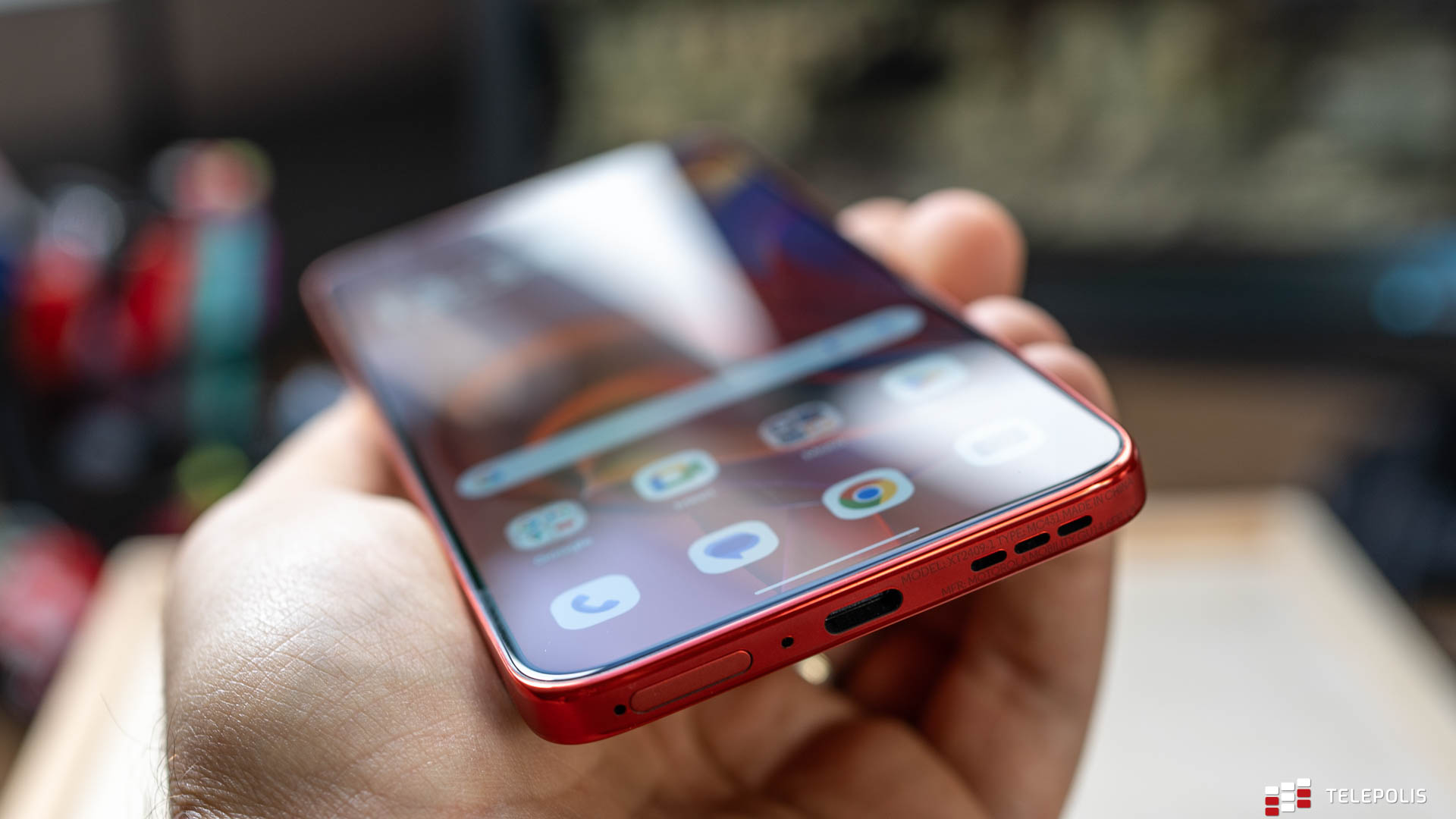 Motorola Edge 50 Neo – przyciąga wyglądem, ale czy zatrzyma wnętrzem? (test)
