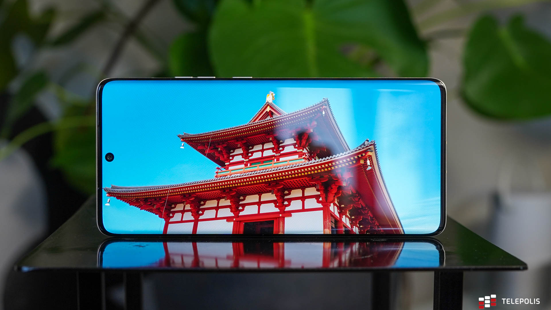 Motorola Edge 50 Pro – test flagowca, który stał się średniakiem