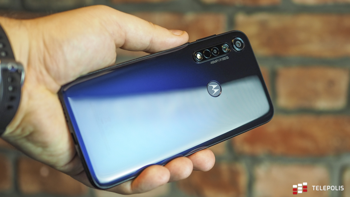 Motorola Moto G8 Plus - niezły telefon, któremu brakuje „tego czegoś”