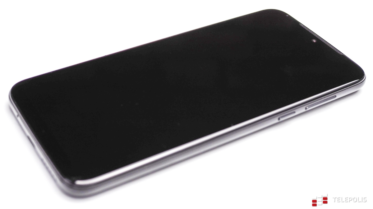 Motorola Moto G8 Plus - niezły telefon, któremu brakuje „tego czegoś”
