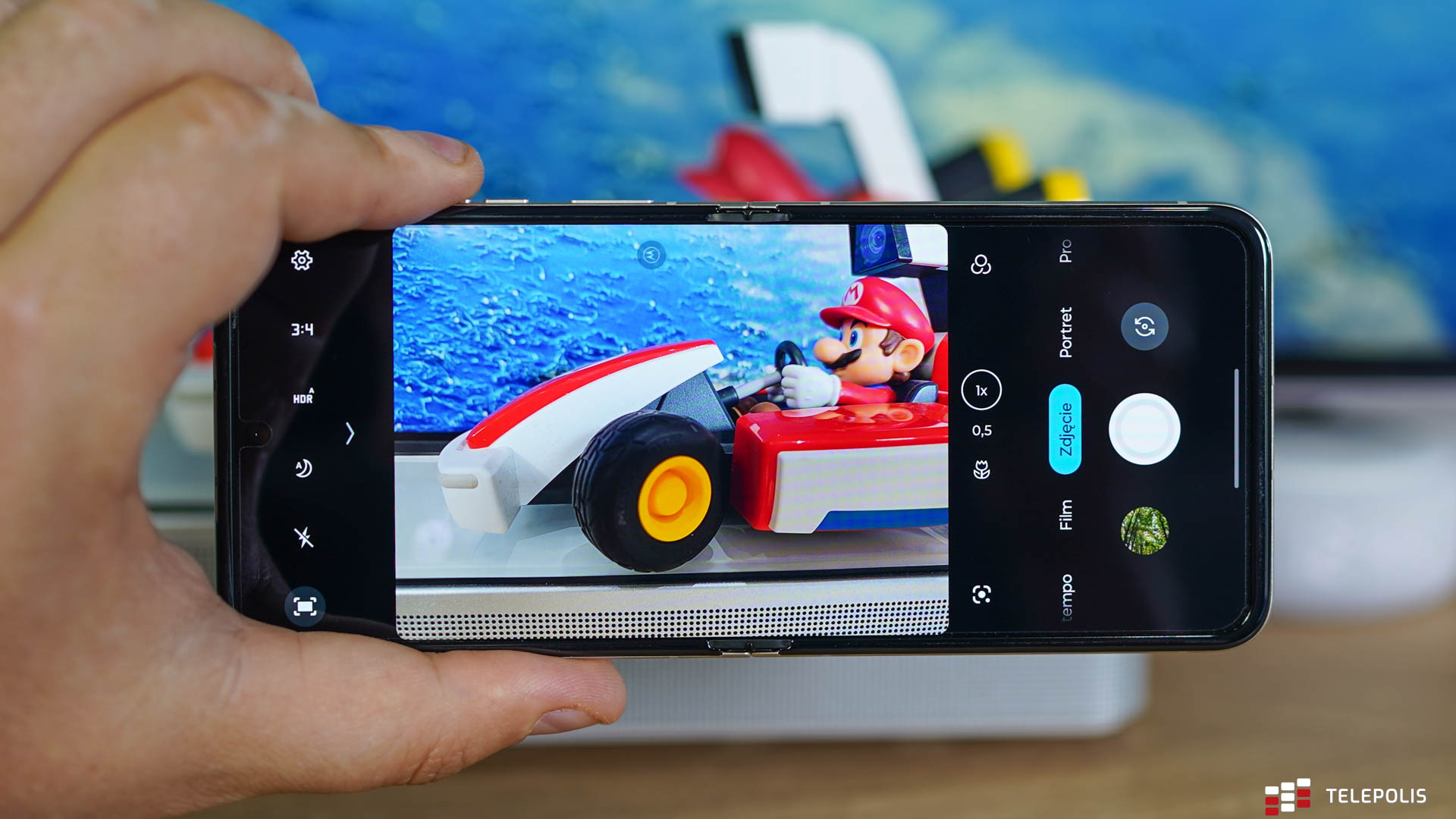 Motorola RAZR 40 – skórzane maleństwo z wielkim wnętrzem (test)