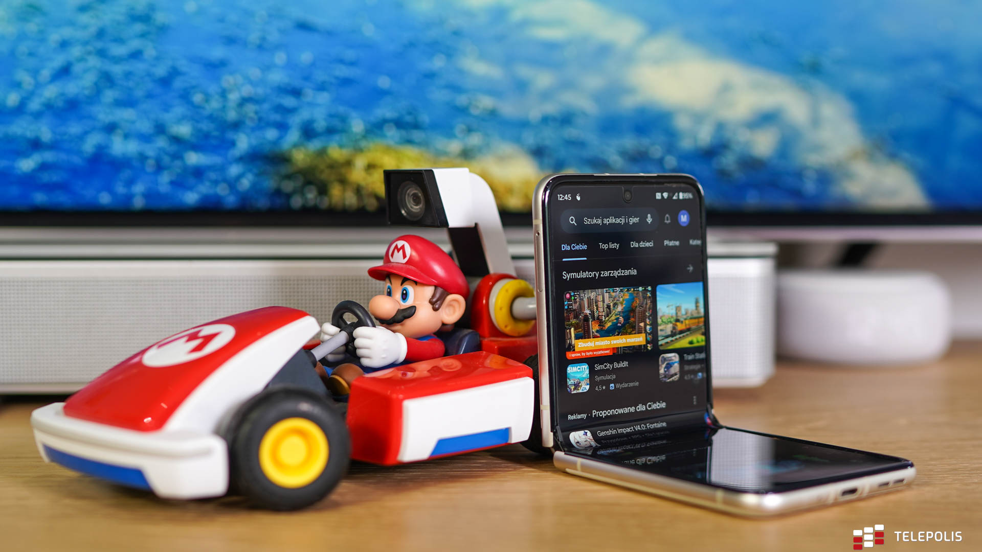 Motorola RAZR 40 – skórzane maleństwo z wielkim wnętrzem (test)