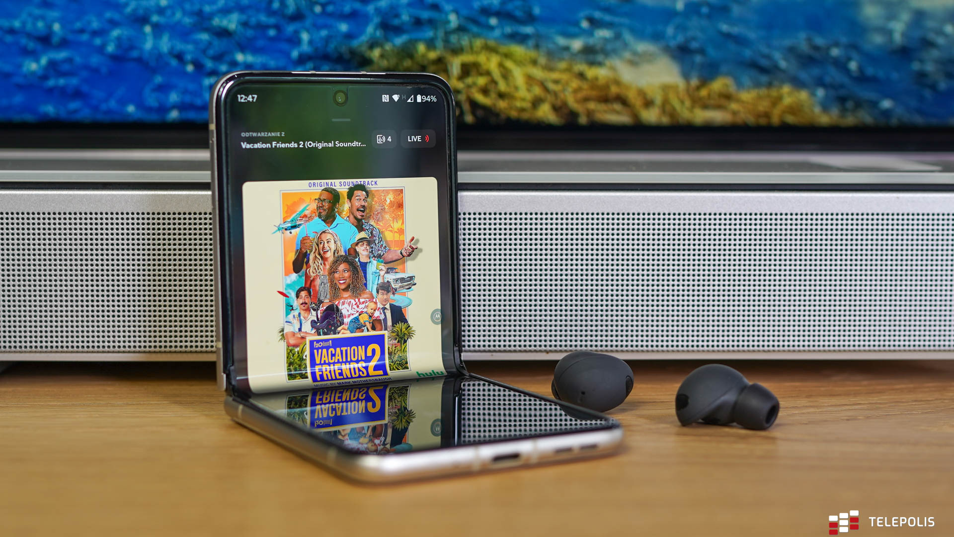 Motorola RAZR 40 – skórzane maleństwo z wielkim wnętrzem (test)