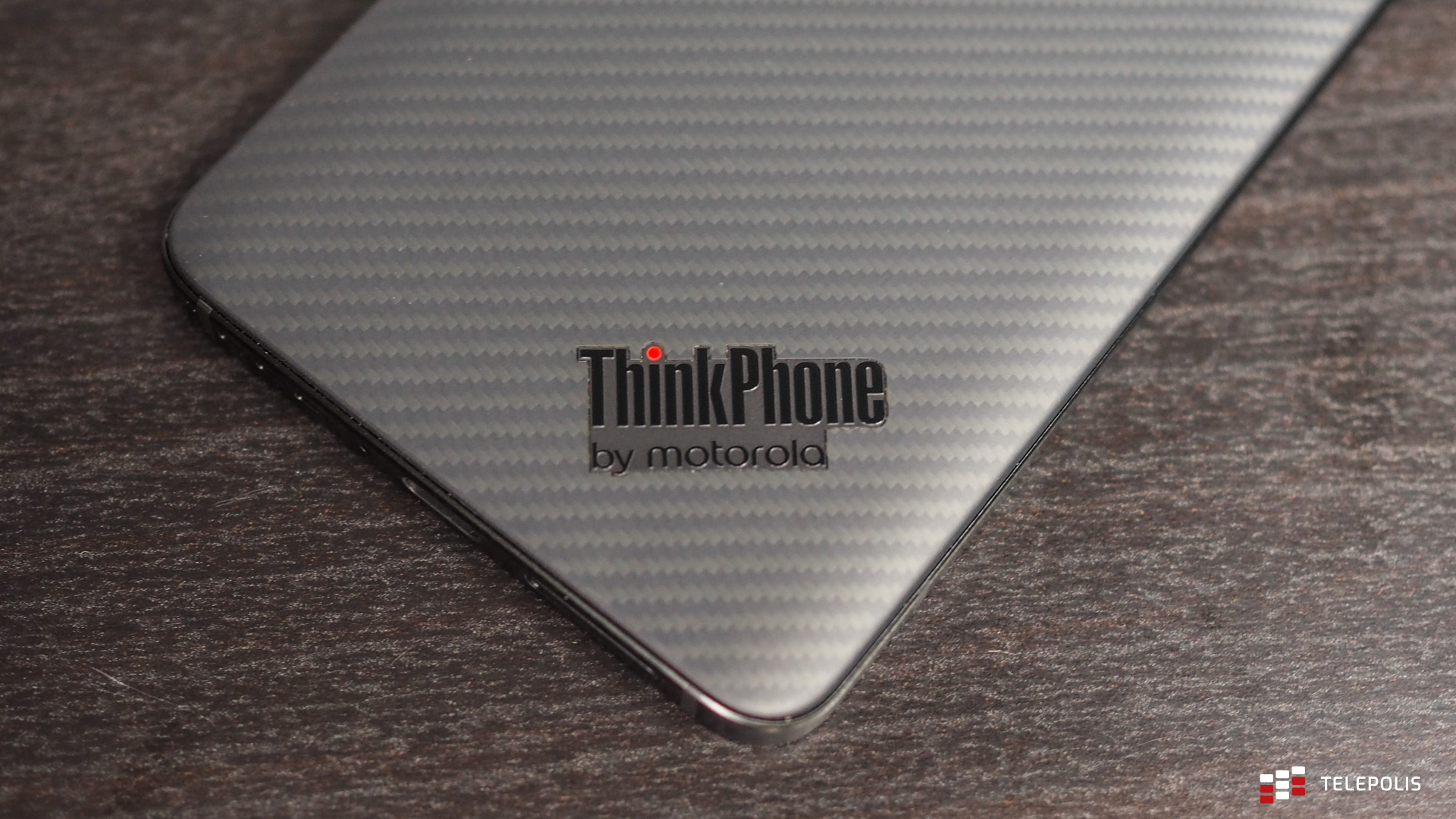 ThinkPhone by Motorola – test. Smartfon z „atomowym” guzikiem