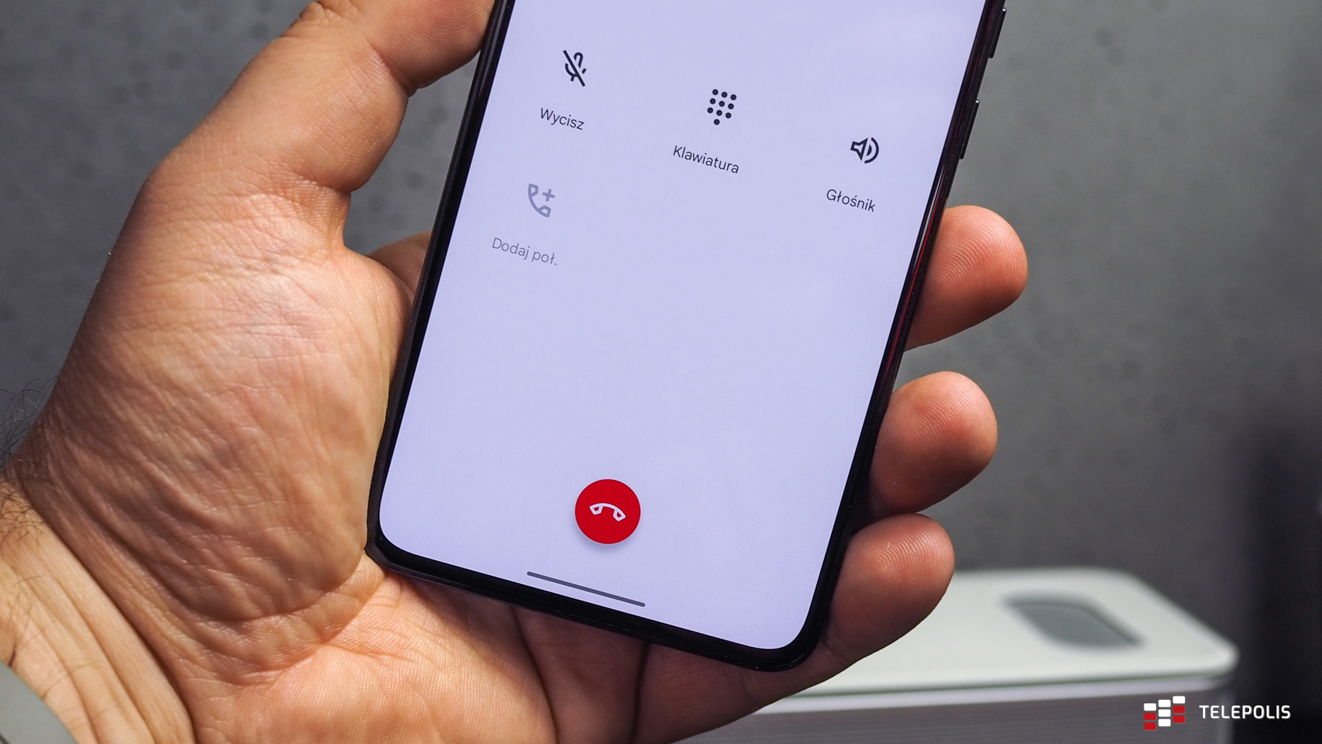 ThinkPhone by Motorola – test. Smartfon z „atomowym” guzikiem