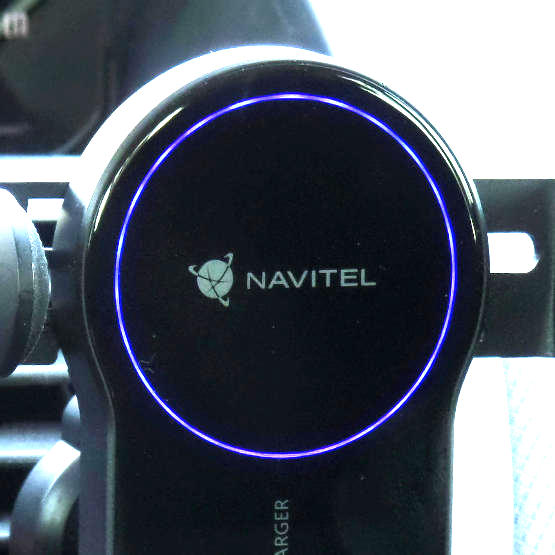 Navitel SH1000 PRO – test uchwytu i samochodowej ładowarki indukcyjnej 15 W