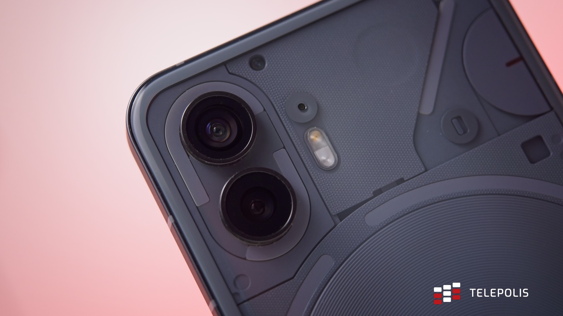 Hit dla indywidualistów. Dwa miesiące z Nothing Phone (2) - test