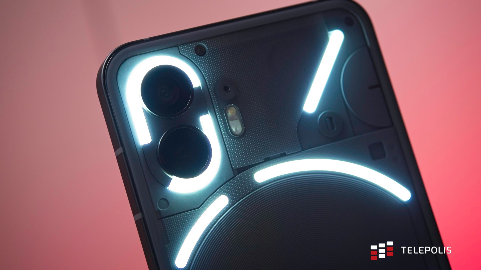 Hit dla indywidualistów. Dwa miesiące z Nothing Phone (2) - test