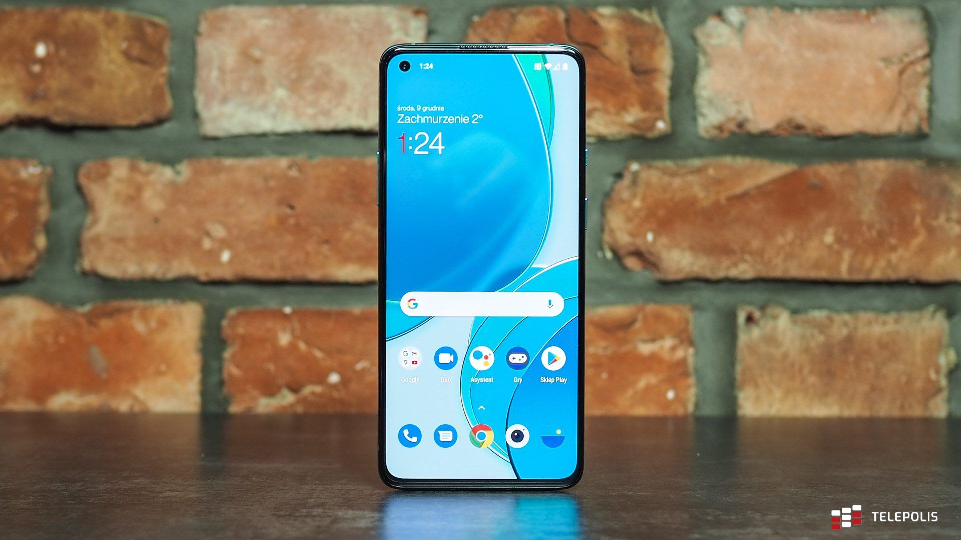 OnePlus 8T przyciąga wyglądem, zachwyca ekranem i zatrzymuje osiągami