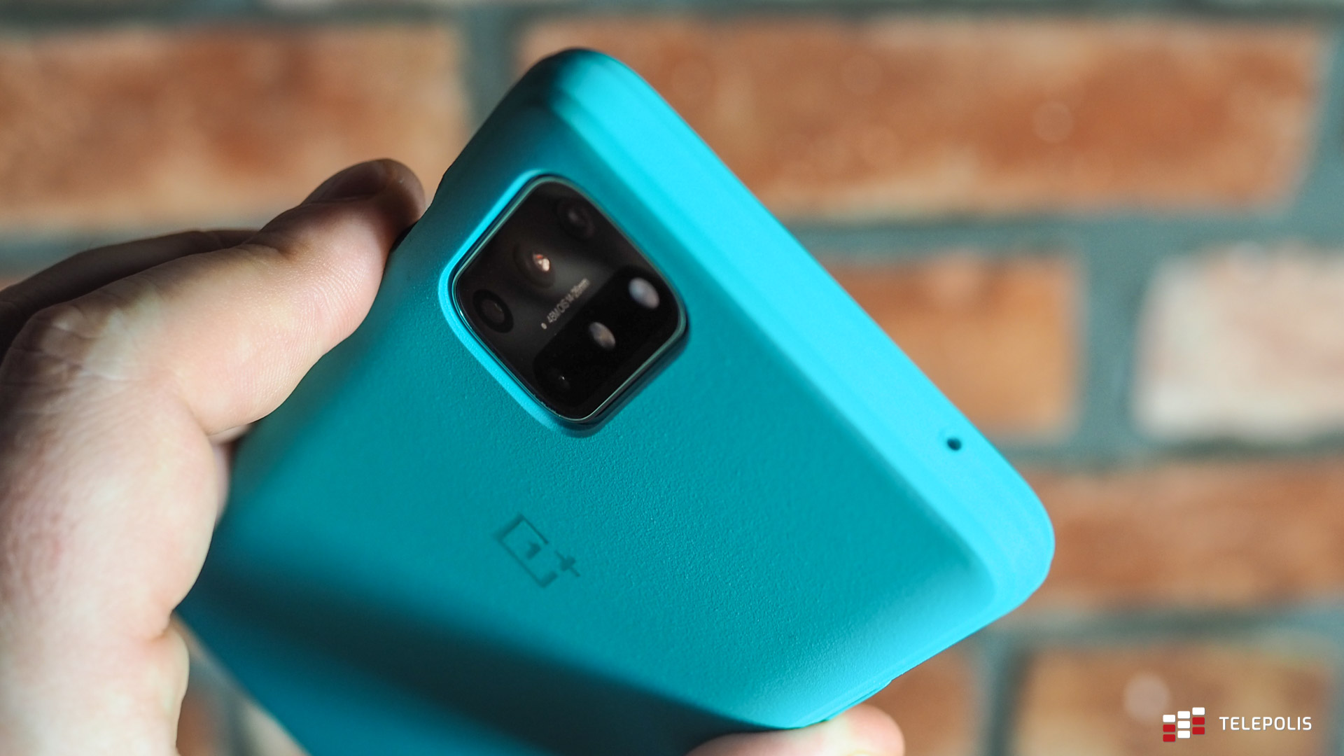OnePlus 8T przyciąga wyglądem, zachwyca ekranem i zatrzymuje osiągami