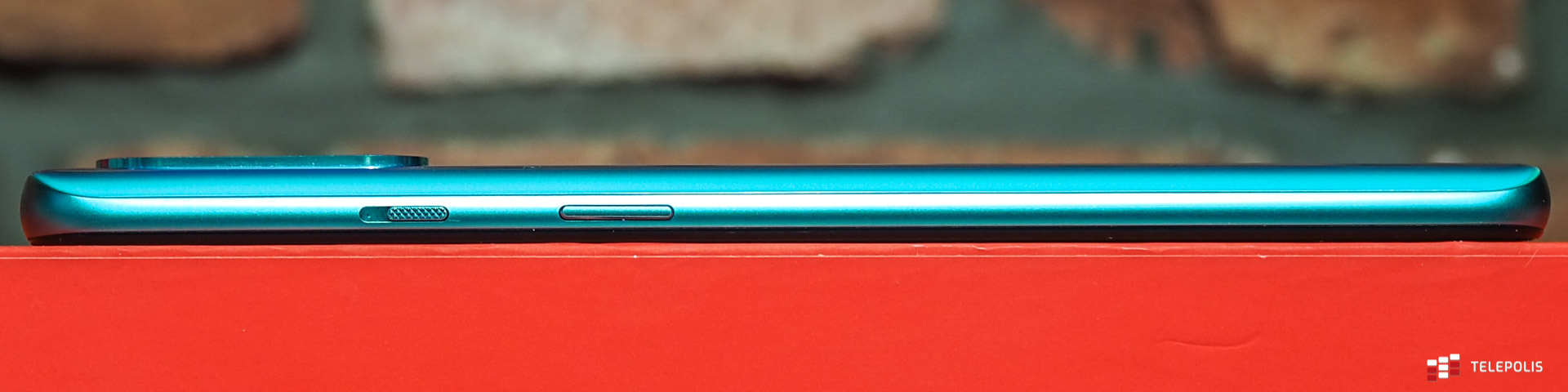 OnePlus 8T przyciąga wyglądem, zachwyca ekranem i zatrzymuje osiągami