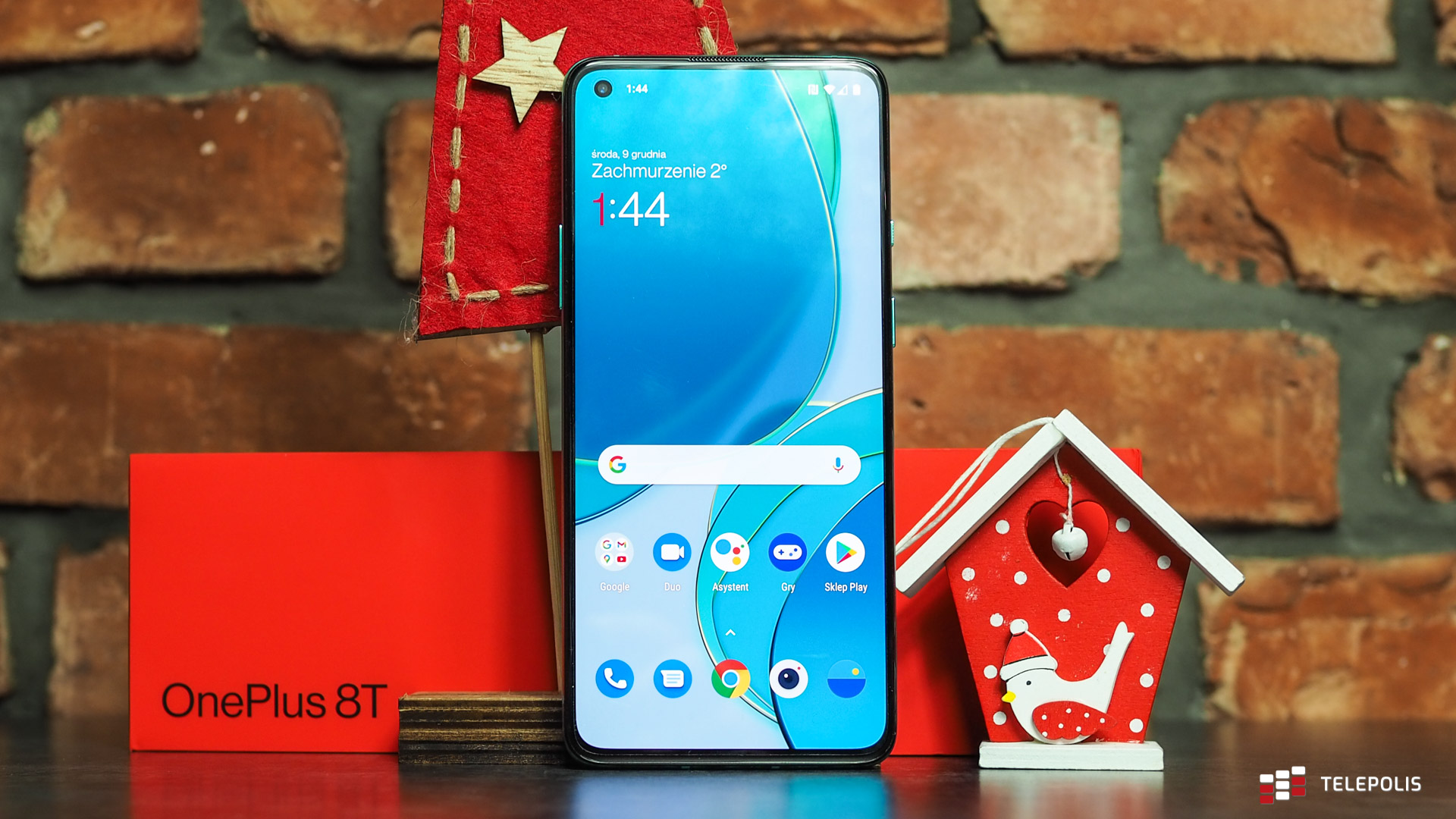 OnePlus 8T przyciąga wyglądem, zachwyca ekranem i zatrzymuje osiągami