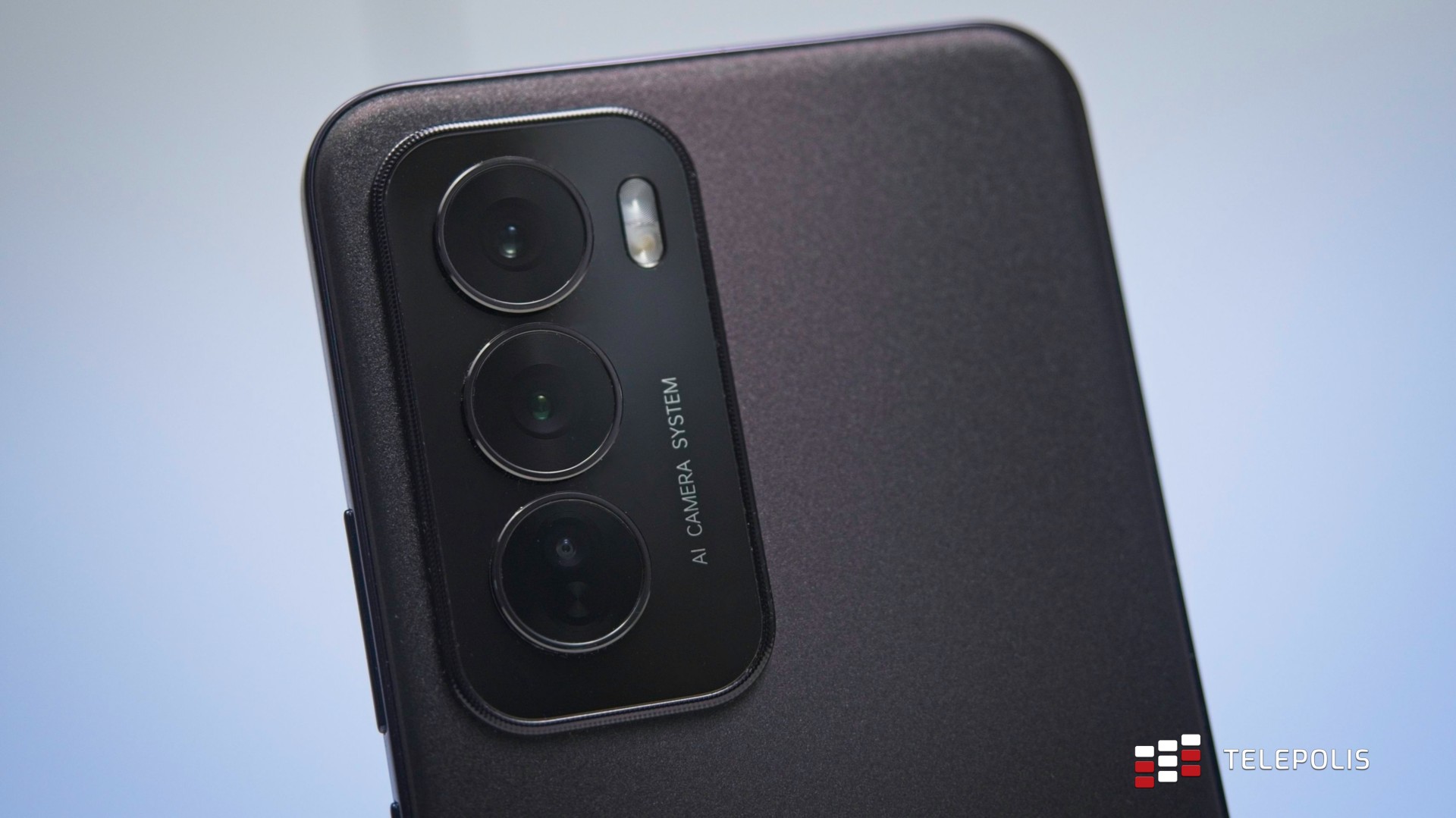 OPPO Reno12 Pro – test smartfona z potencjałem