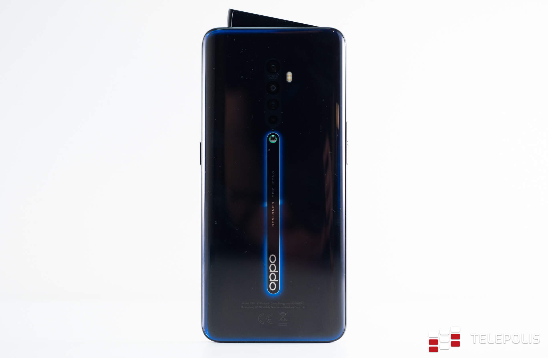 OPPO Reno2 – test. Piękna obudowa, AMOLED bez ramek, płetwa rekina, zoom i stabilizacja...