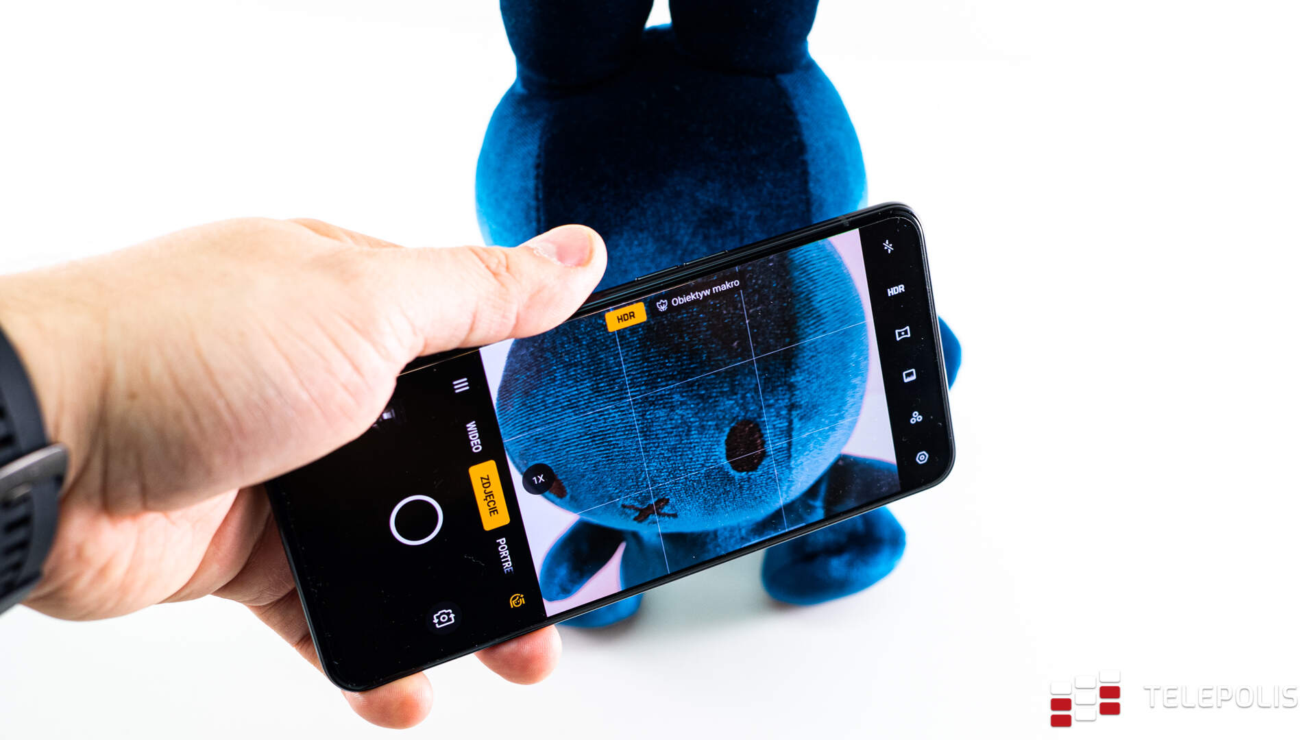 OPPO Reno2 – test. Piękna obudowa, AMOLED bez ramek, płetwa rekina, zoom i stabilizacja...