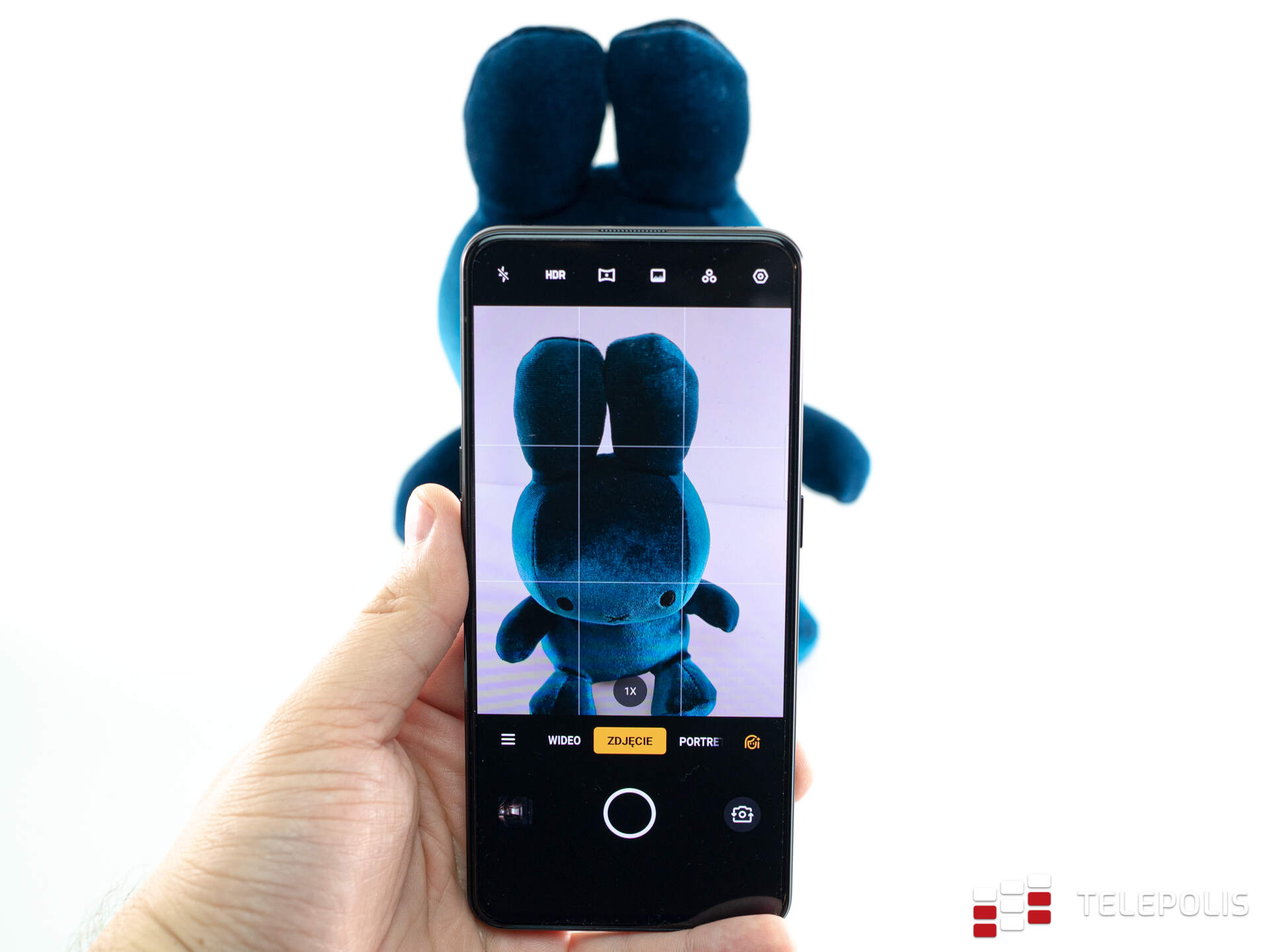 OPPO Reno2 – test. Piękna obudowa, AMOLED bez ramek, płetwa rekina, zoom i stabilizacja...