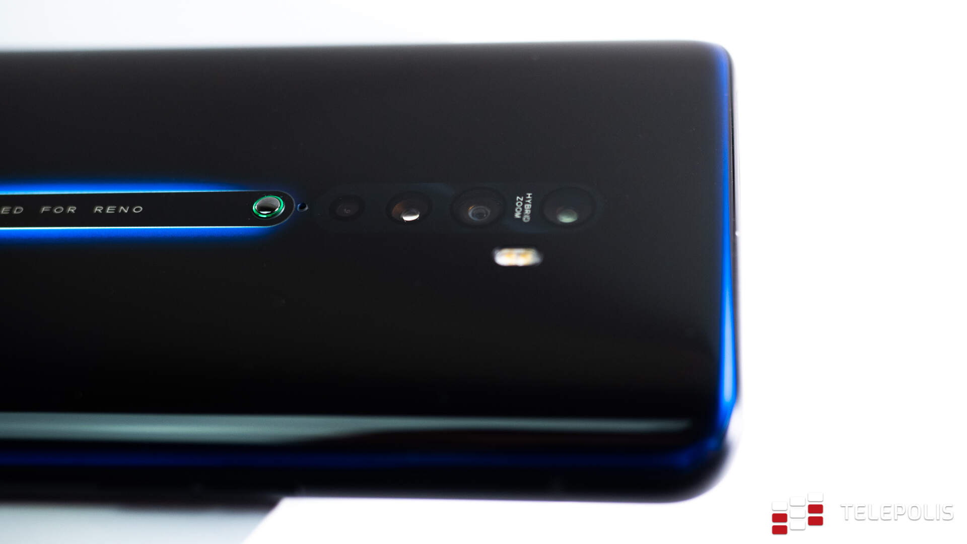 OPPO Reno2 – test. Piękna obudowa, AMOLED bez ramek, płetwa rekina, zoom i stabilizacja...