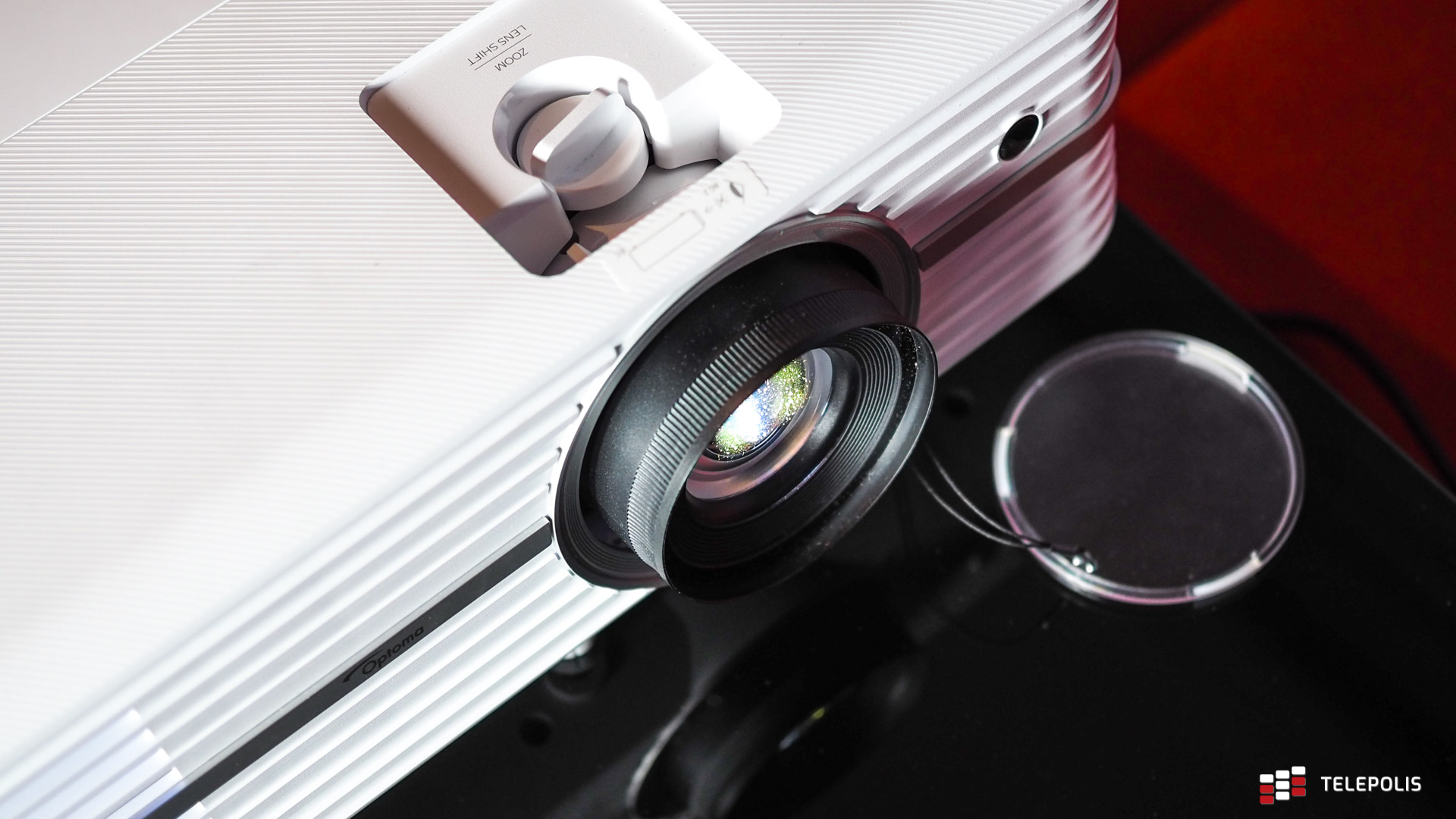 Projektor 4K to rozkosz dla oczu, ból dla kieszeni, a Optoma UHD380X to nawet więcej