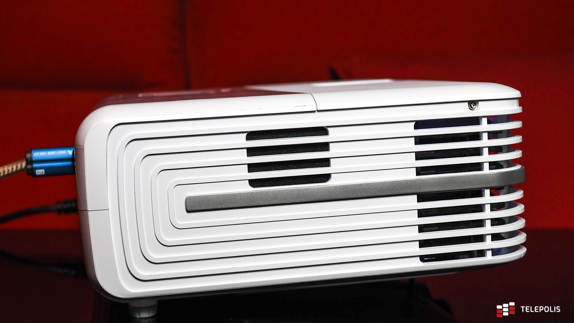 Projektor 4K to rozkosz dla oczu, ból dla kieszeni, a Optoma UHD380X to nawet więcej
