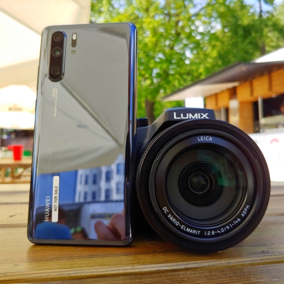 Jak dobry aparat ma Huawei P30 Pro? Porównujemy zoom i jakość zdjęć z Lumixem FZ1000